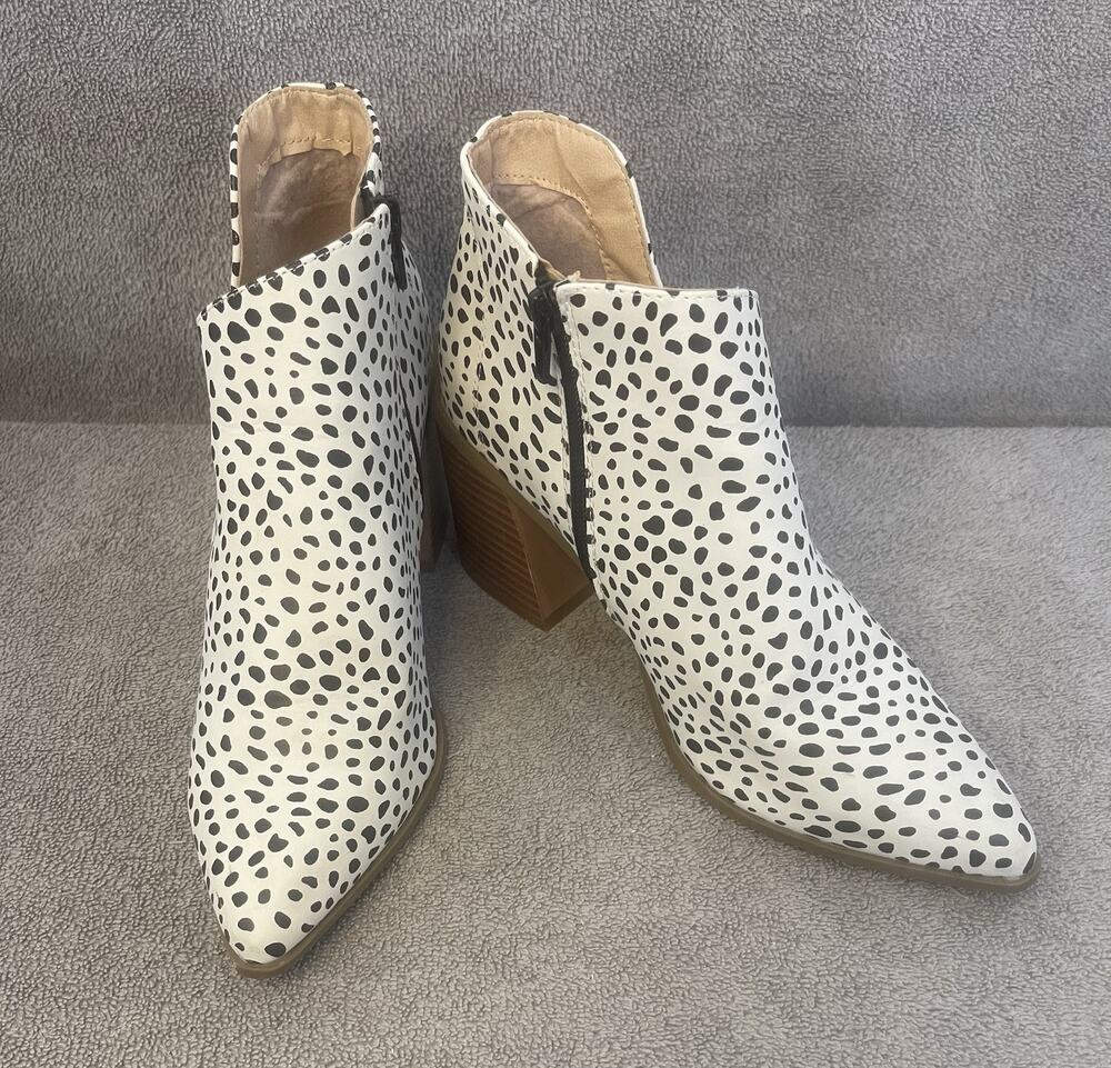 Serra Side Cut Out Booties Women's 8 Black Cream Dalmatian Cheetah Print